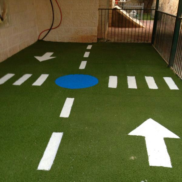 Q715935 חצר פעילה לגן ילדים – בעש"ט