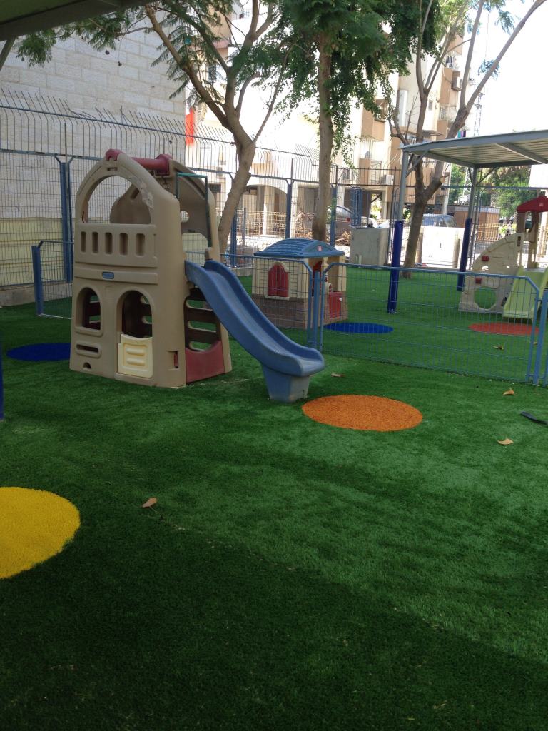 W275460 הקמת חצר משחקים – גן אלומה