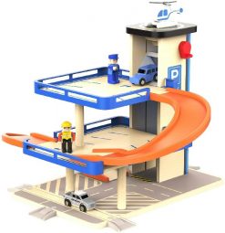 חניון ענק מעץ